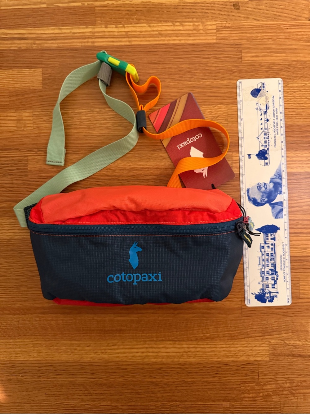 cotopaxi Navy & Red Bataan Del Día Hip Fanny Pack with Mint Strap 3L - Picture 4 of 9